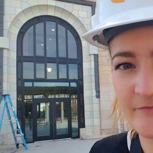 Meet your Posher, Melony